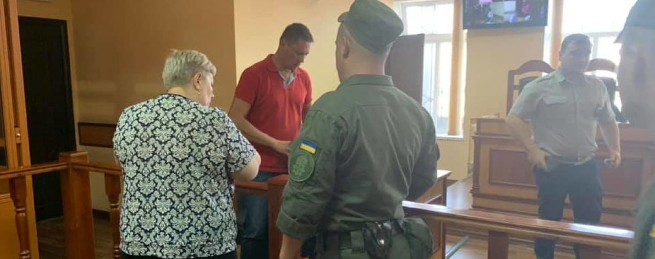 Апелляционный суд ужесточил меру пресечения матерей-героини из Днепра, которая держала детей на цепи