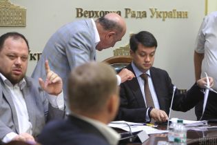 Рабінович подав до КСУ на Разумкова за заклик розмовляти українською мовою