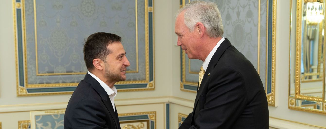 Зеленский принял американских сенаторов, говорили о России и газе