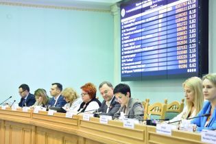 "Под угрозой законность выборов". ЦИК отреагировала на представление Зеленского о роспуске