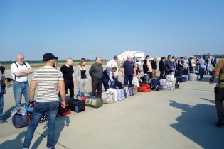 "Мне пох*й, не снимайте меня": как на обмен реагировали те, кого Украина отдала за своих политзаключенных, и как их встречали в России