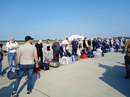 "Мені пох*й, не знімайте мене": як на обмін реагували ті, кого Україна віддала за своїх політв’язнів, і як їх зустрічали у Росії
