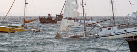 В анексованому Криму через сильний шторм загинули 6 осіб