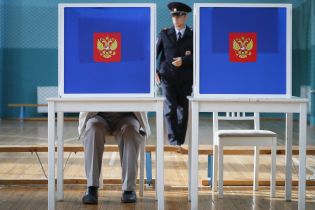 Выборы в России: Кремль победил на всех губернаторских выборах, однако проиграл в местных парламентах