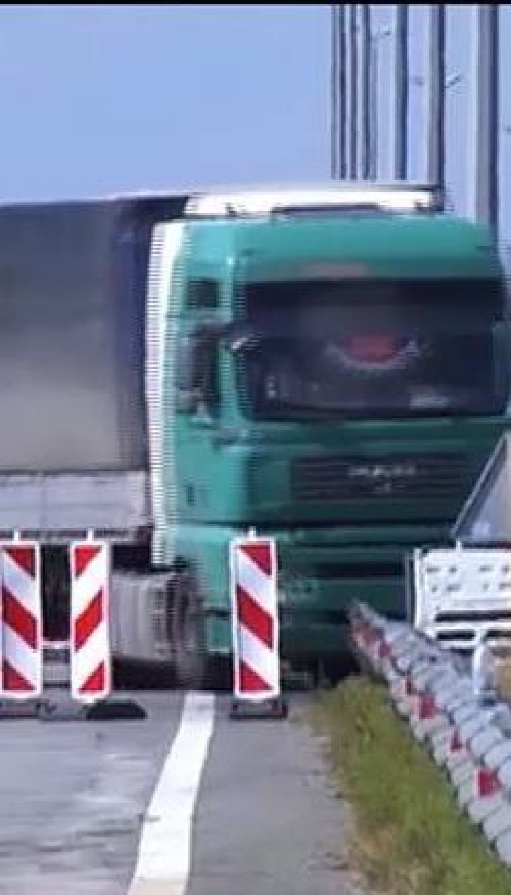 Укравтодор сможет взвешивать грузовики на ходу