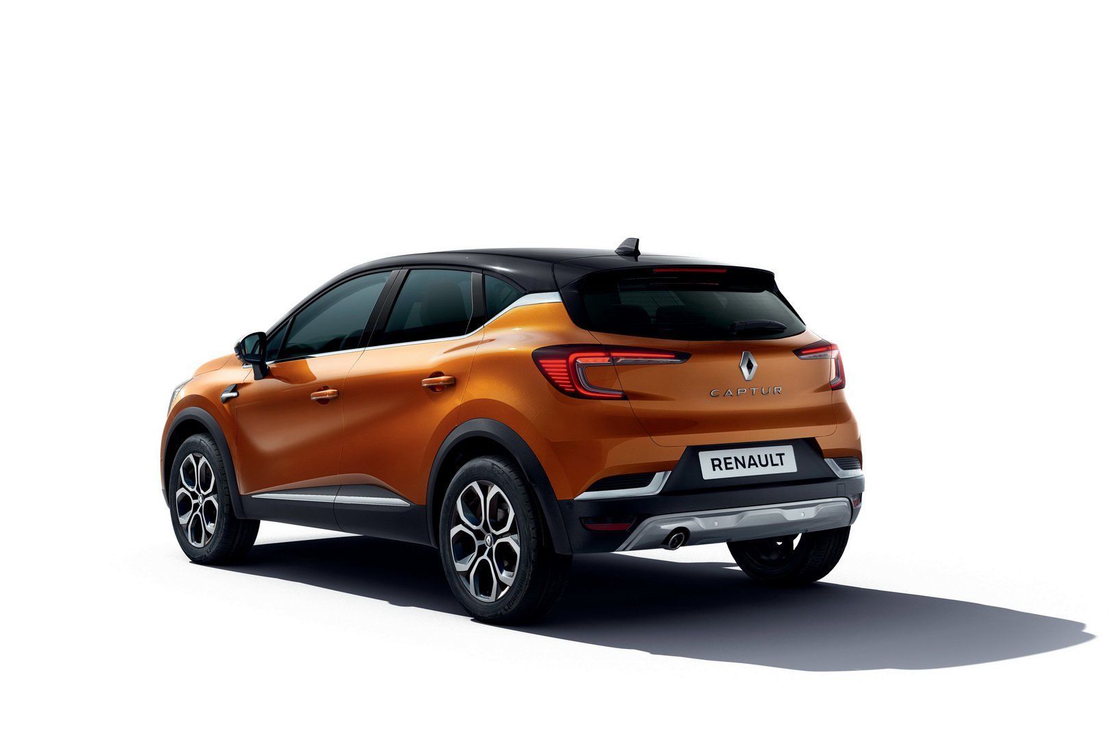 Renault представила обновленный Captur