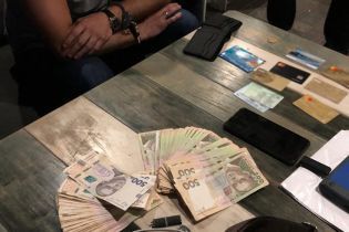 В Харькове на взятке в 50 тысяч гривен поймали руководителя следственного отдела