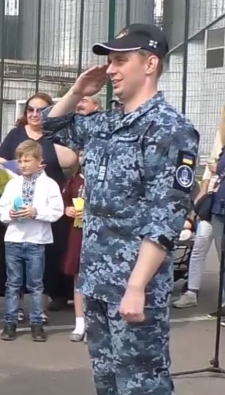 Освобожденные из российского плена моряки вернулись в Одессу