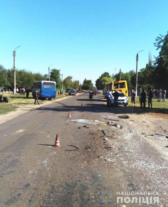 У 23 постраждалих в аварії маршруток на Одещині травми голів і облич