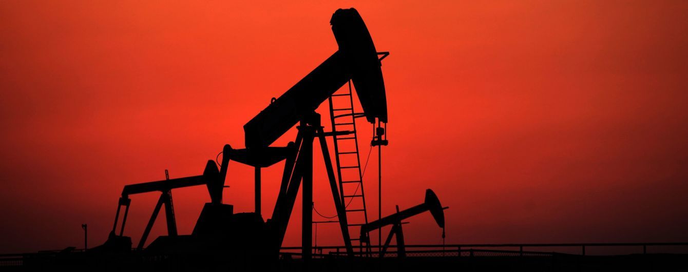 Такого еще не было: американская нефть уже подешевела на 300% и стоит минус 40 долларов за баррель
