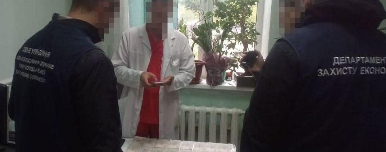 Сообщили о подозрении двоим врачам Института рака, которые зарабатывали на бесплатных лекарствах