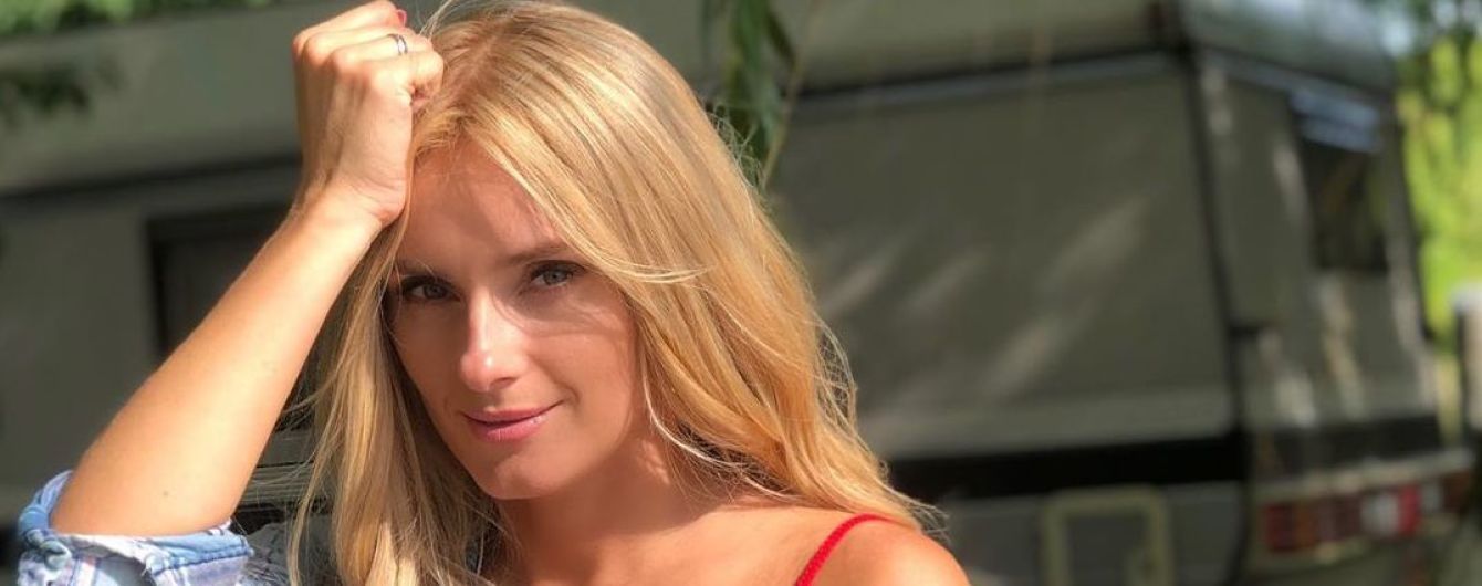 Ірина Федишин у картузі показала підрослого сина