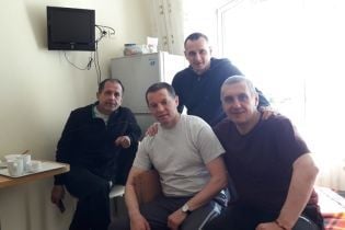Сенцов посетил в больнице освобожденных пленников Кремля