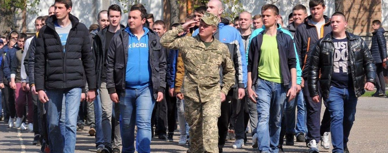 Минобороны официально разъяснило ситуацию с отменой призыва на срочную службу