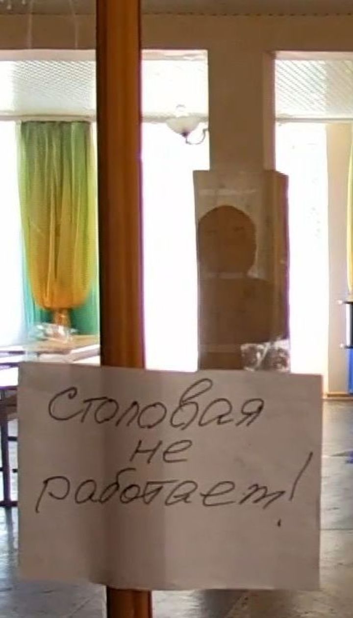 Кількість дітей, які отруїлися під час обіду в шкільній їдальні в Одесі, зросла до 53