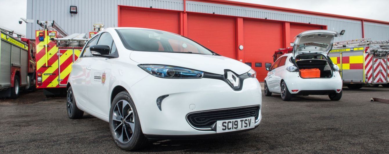 Пожарники Шотландии закупили серьезную партию электрокаров Renault