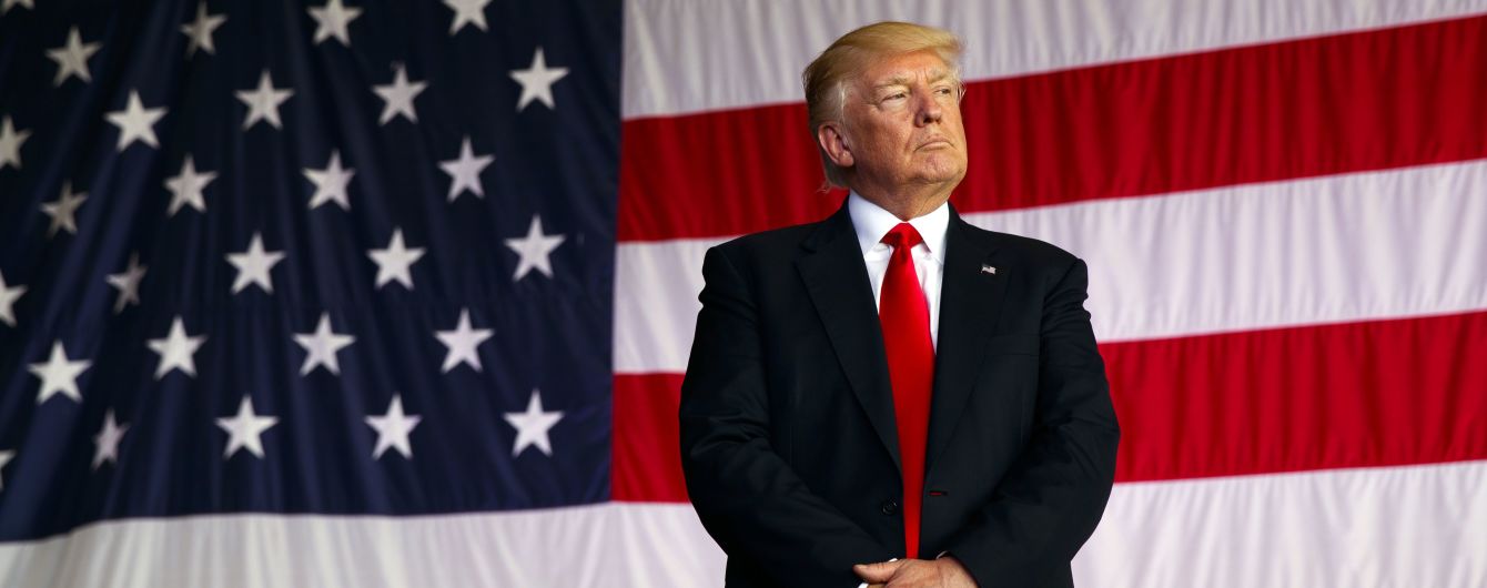 Из Белого дома уволились двое должностных лиц из-за решений Трампа относительно Украины – СМИ