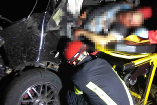 Под Белой Церковью водитель Mercedes погиб в лобовом столкновении с фурой