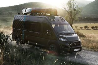 Peugeot создал дом на колесах на базе Boxer