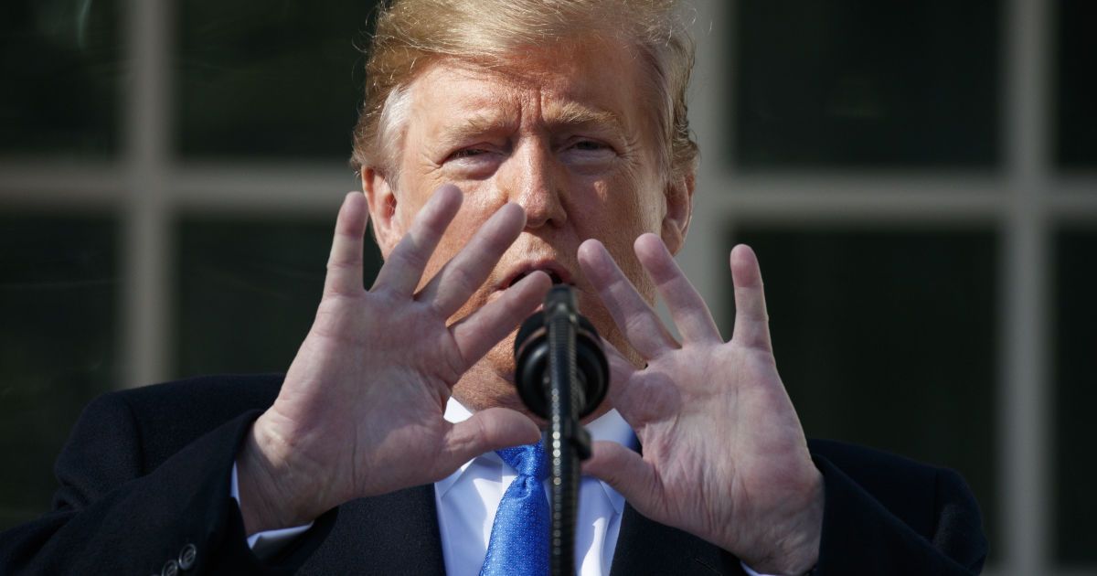 Трамп пригрозив санкціями Кубі, яка підтримує Мадуро