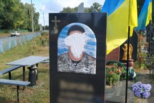 Спроба вбивства та підпал церкви: поліція знайшла вандала, який спаплюжив могили воїнів АТО