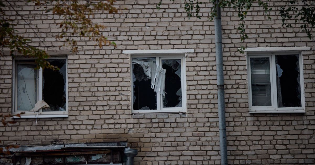 На Харьковщине обнаружили по меньшей мере 10 камер пыток для украинцев, которые устроили оккупанты