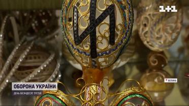 "Український Фаберже" з Волині виготовив виріб на честь "азовців" і мріє передати його особисто