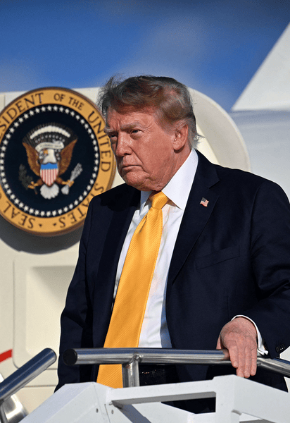 Дональд Трамп с новым цветом волос