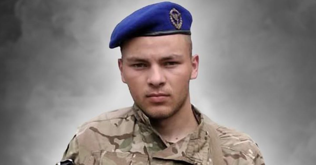 Прикрыл своим телом товарища. На Донбассе во время обстрела погиб 21-летний военный