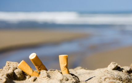 В Италии впервые запретят курить на пляже