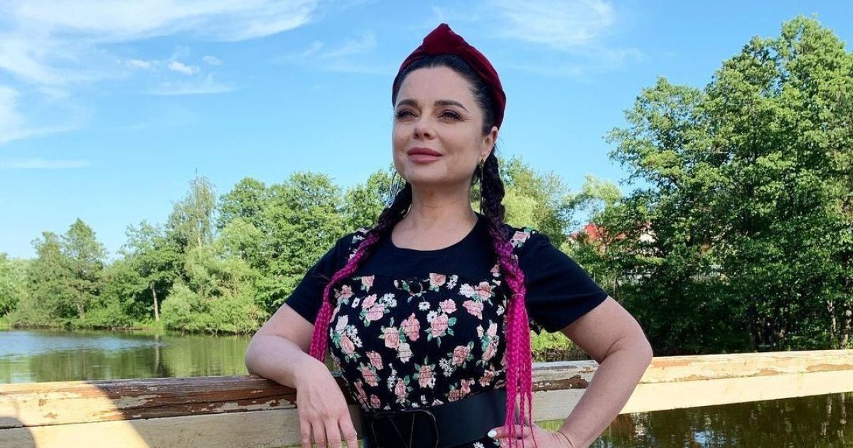 Наташу Корольову захейтили за дивакуваті фото у ліфчику