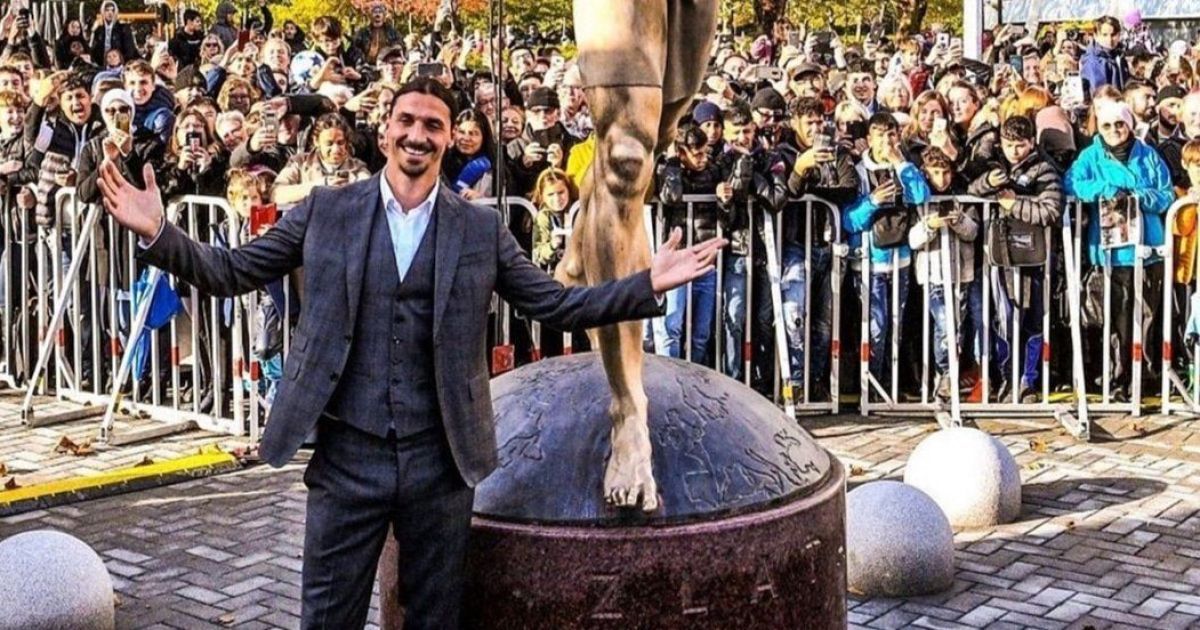 Отрезали нос. В Швеции фанаты продолжают издеваться над статуей Ибрагимовича