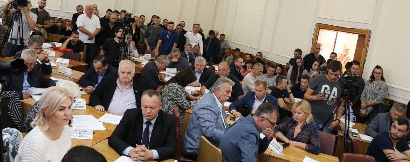 Дві облради в офіційних зверненнях до керівництва держави обурилися "формулою Штайнмаєра"