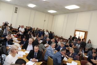 Два облсовета в официальных обращениях к руководству государства возмутились "формулой Штайнмайера"