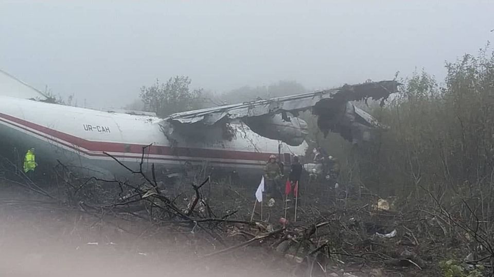 аварійна посадка літака біля львова