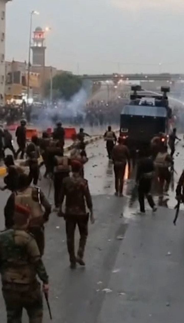 Силовики відкрили вогонь по протестувальниках в Іраку: 31 людина загинула, 4 тисячі поранені