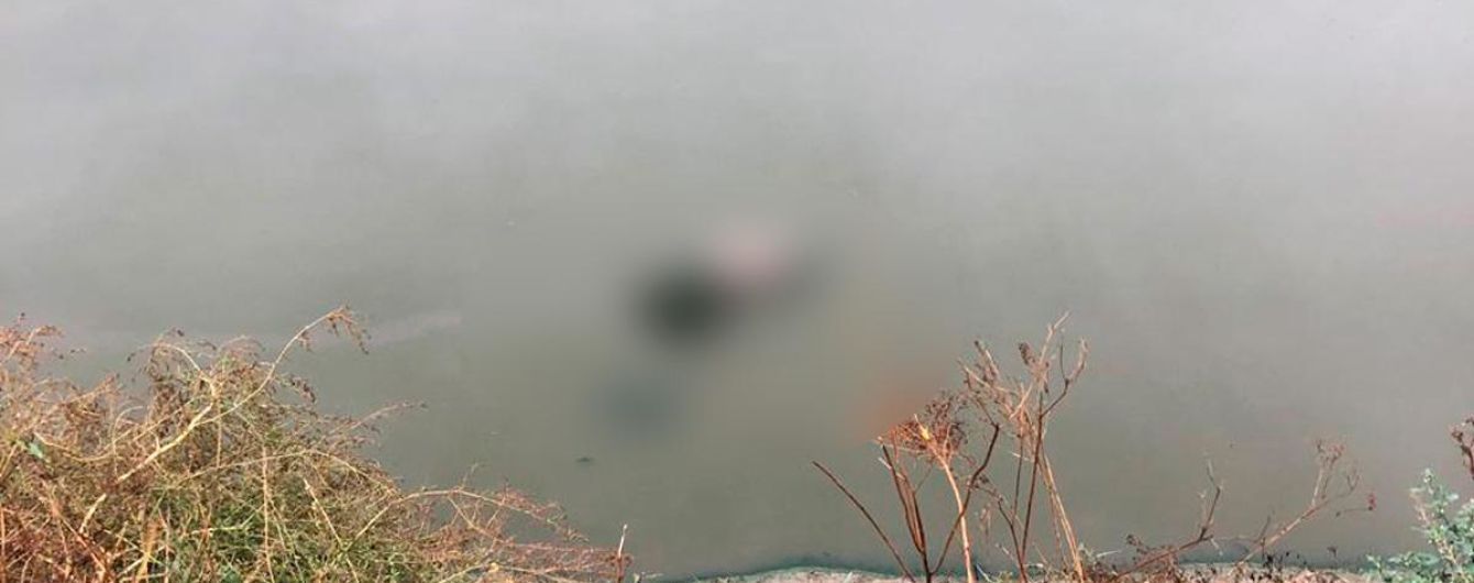 В Черновицкой области в пруду нашли мужчину с травмой головы и связанными руками