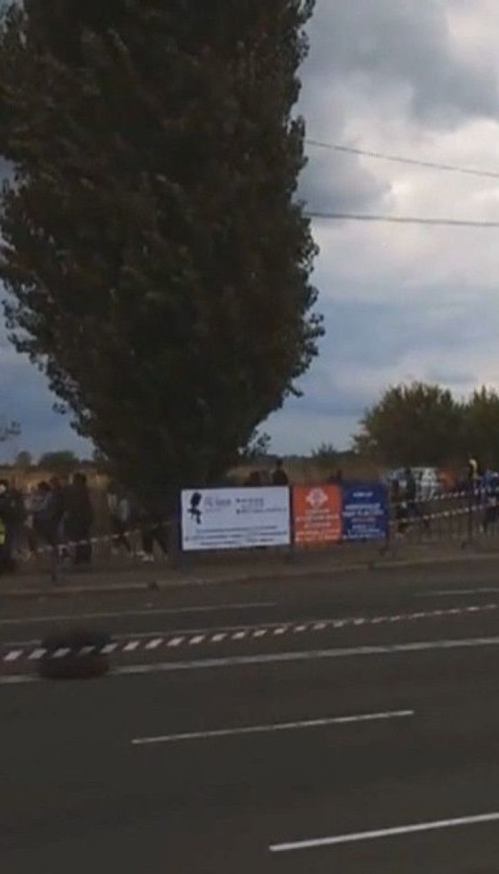 В Черкассах легковушка во время гонки влетела в толпу людей
