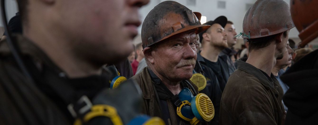 Гірникам, які протестували під землею, виплатили борги із зарплати