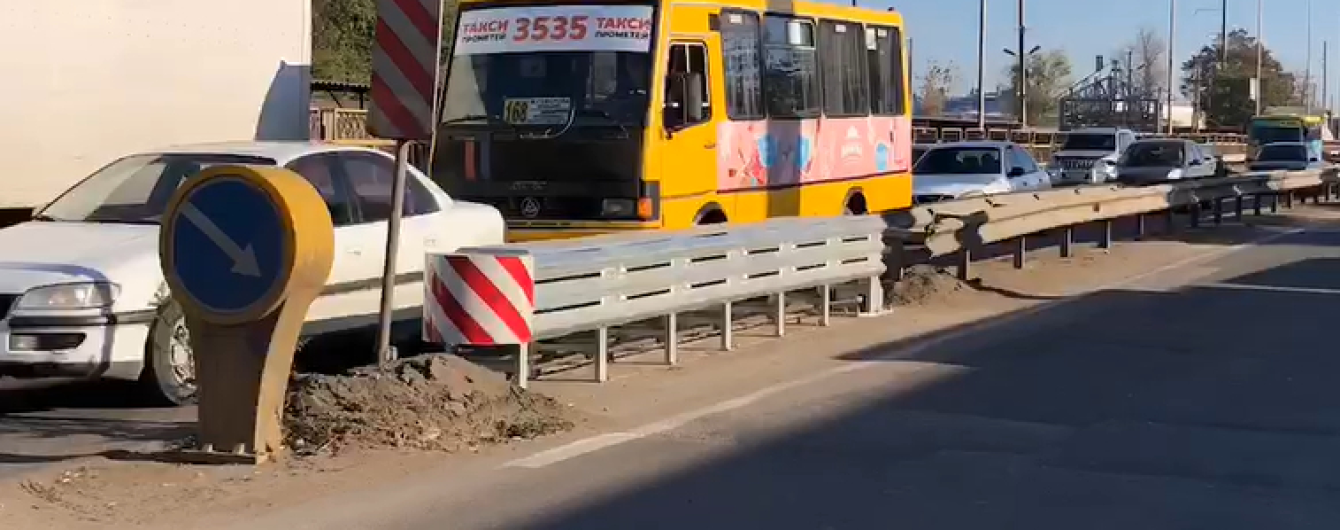 На Одесчине отбойник с амортизатором спас водителя от гибели