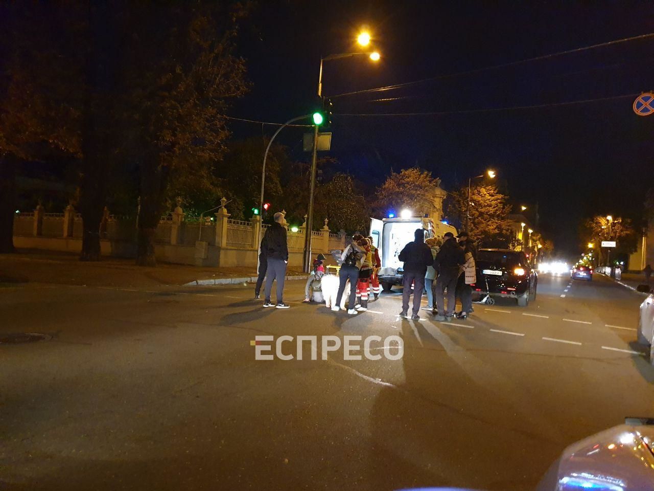 Позашляховик збив жінку на Грушевського 4.10.2019_02