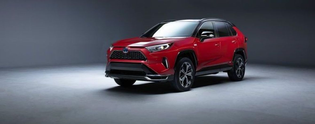 Toyota представит обновленный гибридный кроссовер RAV4