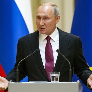 Уравняли нацистов Гитлера и СССР Сталина: Путин возмутился резолюцией Европарламента трехмесячной давности