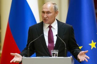 Уравняли нацистов Гитлера и СССР Сталина: Путин возмутился резолюцией Европарламента трехмесячной давности