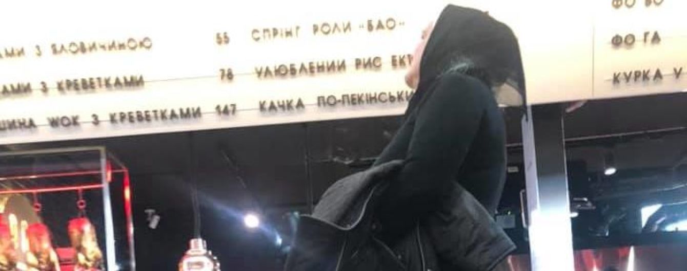 До Зеленського на пресмарафон приходила мати вбитої адвокатки Ноздровської. Президент запросив її на Банкову