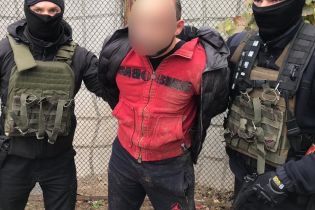 "Обчистили" дом на более $37 тысяч: на Киевщине неизвестные с оружием и угрозами совершили дерзкое разбойное нападение