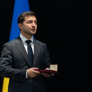 Тайное видео. Зеленский обратился к "слугам народа" после принятия законопроекта о рынке земли