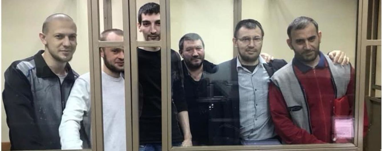 Російський прокурор просить майже сто років колонії для шести кримських мусульман