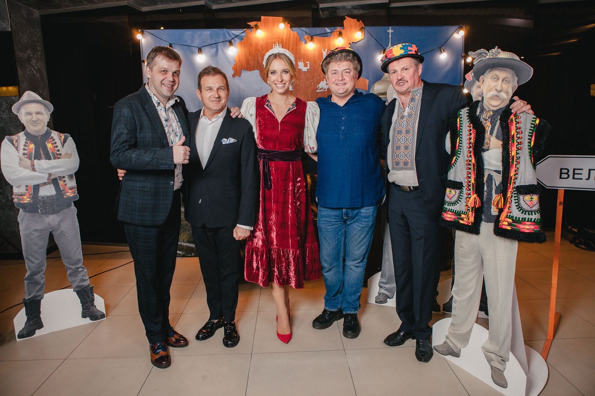 Премьера сериала "Великі Вуйки"_15