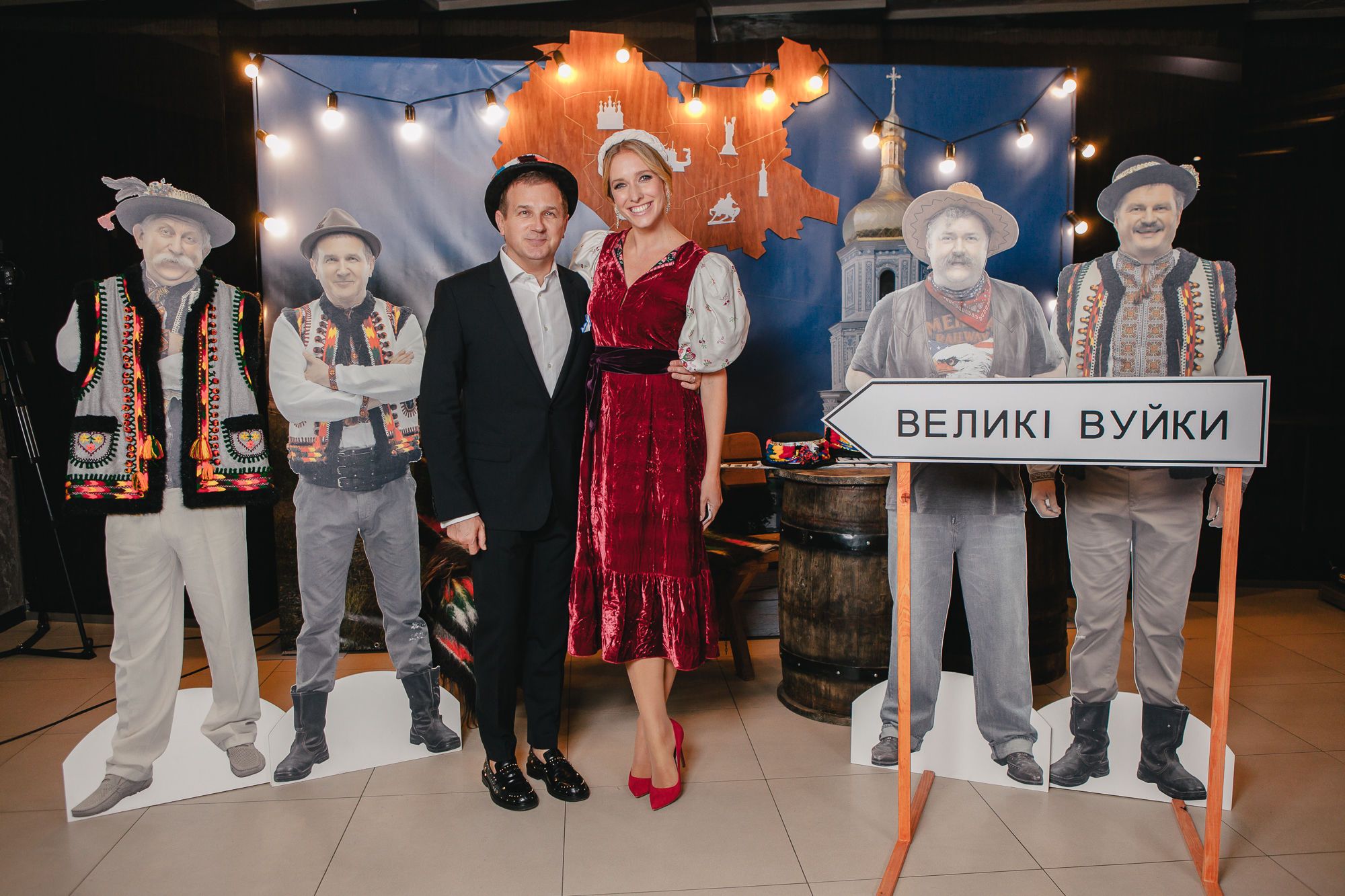 Премьера сериала "Великі Вуйки"_3